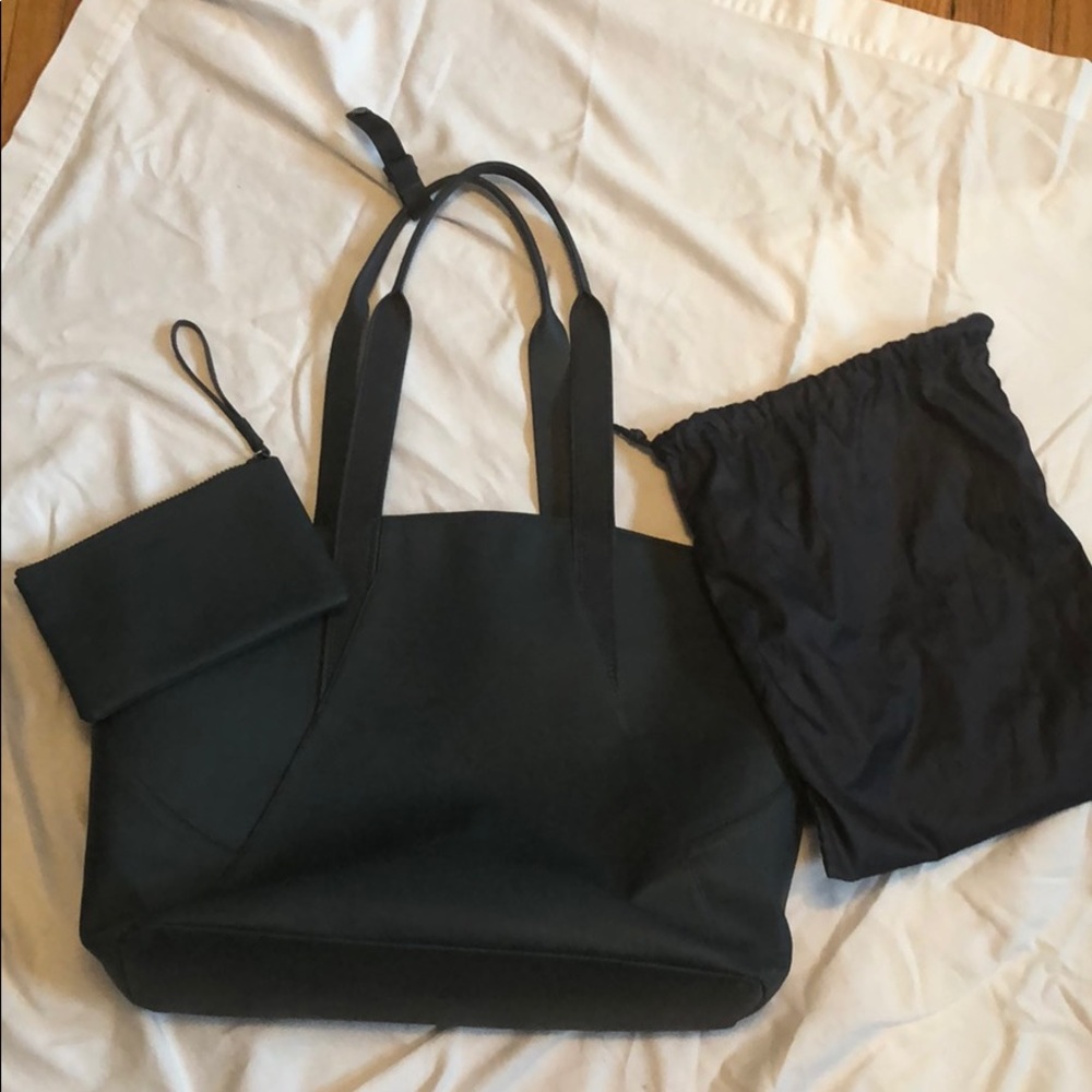 Lululemon bag